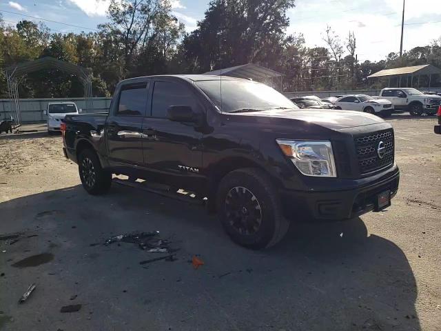 2019 Nissan Titan - Image 11