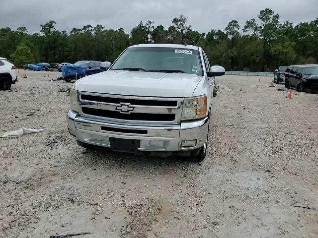 2013 Chevrolet Silverado - Image 14