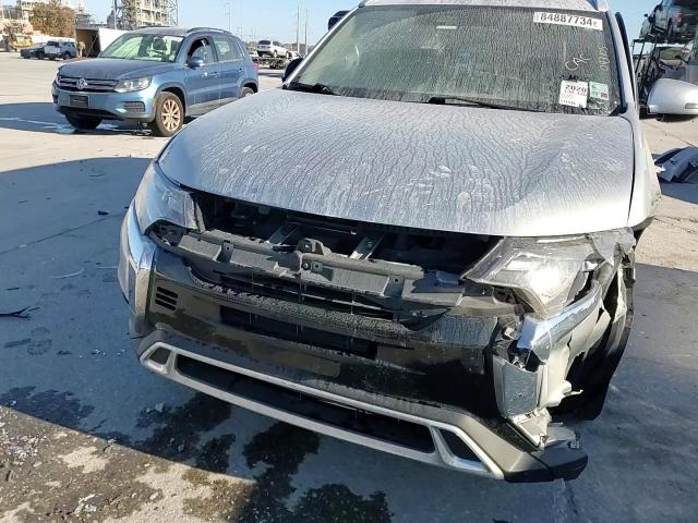 2020 Mitsubishi Outlander - Image 10