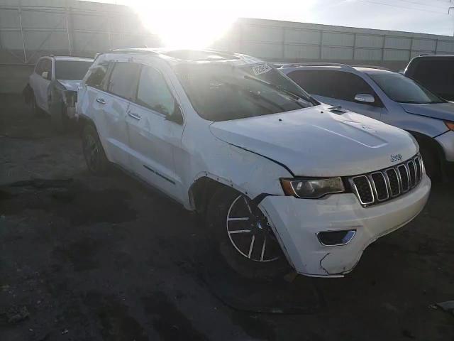 2018 Jeep Grand Cherokee - Image 11