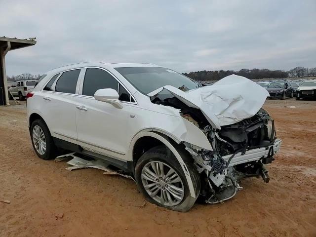 2017 Cadillac XT5 - Image 11