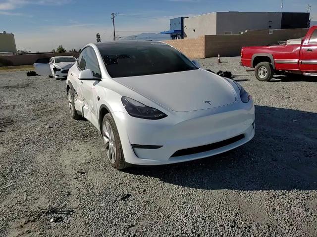 2023 Tesla Model Y VIN: 7SAYGDEEXPA173868 Lot: 84945824