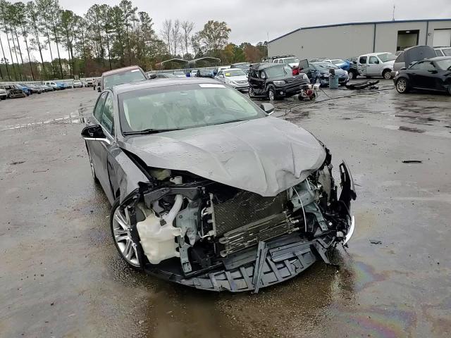 2014 Lincoln MKZ - Image 14