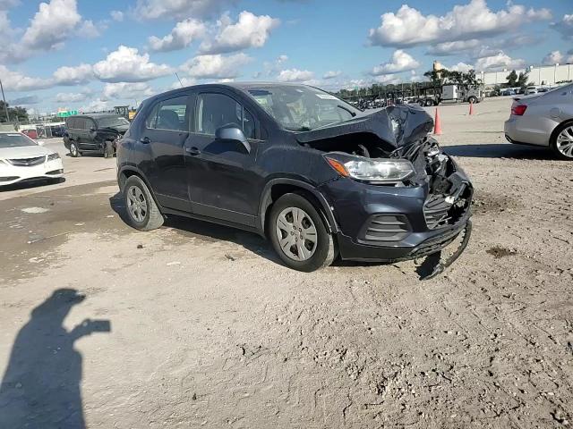 2018 Chevrolet Trax Ls VIN: 3GNCJKSB8JL415423 Lot: 85642304