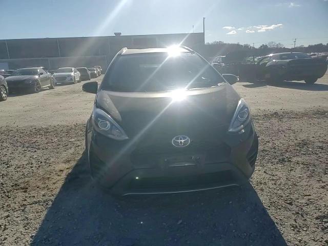 2018 Toyota Prius - Image 11