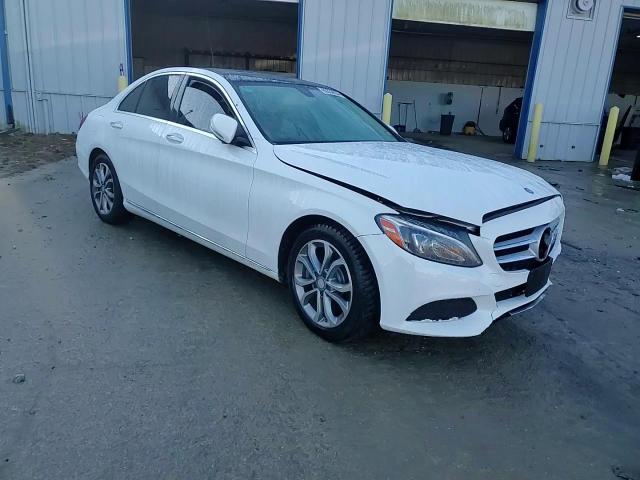 2015 Mercedes-Benz C 300 4Matic VIN: 55SWF4KB9FU088490 Lot: 83332634