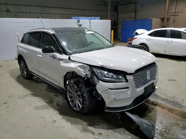 2022 Lincoln Corsair - Image 11