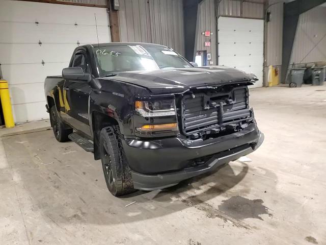 2018 Chevrolet Silverado - Image 11