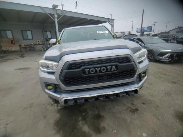 2016 Toyota Tacoma - Image 11