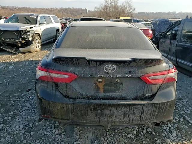 2018 Toyota Camry L VIN: 4T1B11HK5JU554822 Lot: 65806575