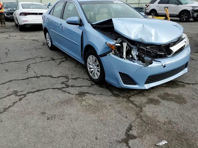 2012 Toyota Camry - Image 10