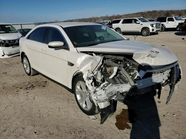 2017 Ford Taurus - Image 11