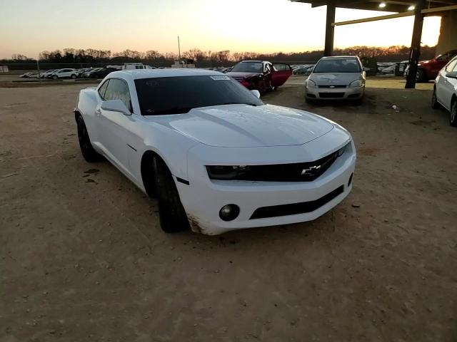 2013 Chevrolet Camaro - Image 13