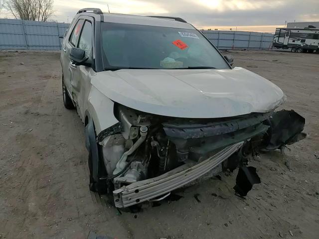 2011 Ford Explorer - Image 11