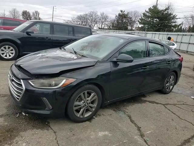 2017 Hyundai Elantra - Image 10