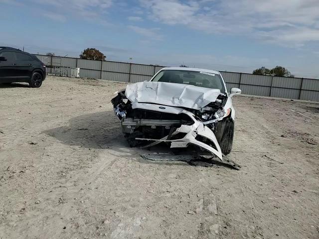 2016 Ford Fusion - Image 11