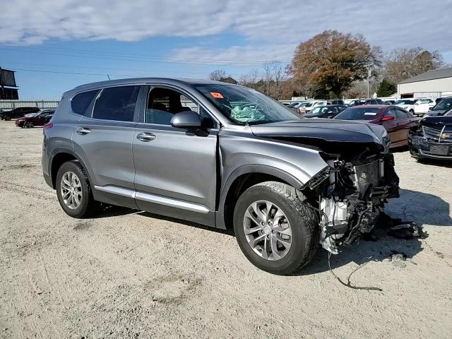 2019 Hyundai Santa Fe - Image 12