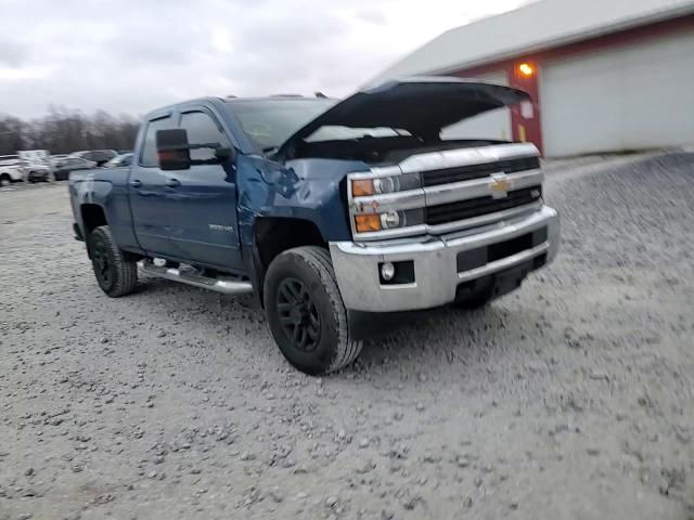 2017 Chevrolet Silverado - Image 10