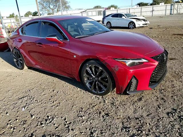2021 Lexus IS - Image 11