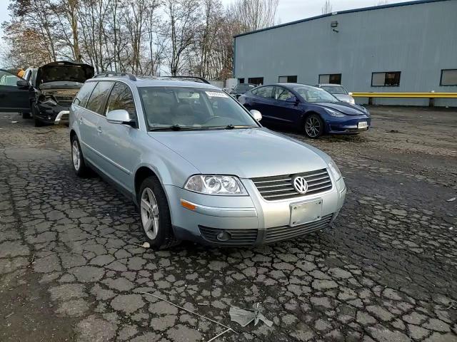 2004 Volkswagen Passat Glx 4Motion VIN: WVWYH63B84E172118 Lot: 85060904