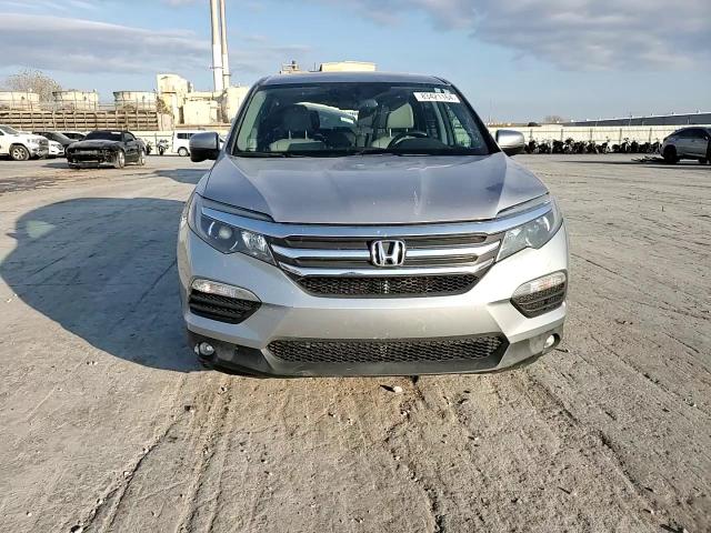 2017 Honda Pilot - Image 11