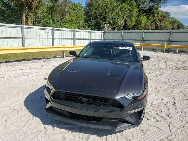 2022 Ford Mustang - Image 11