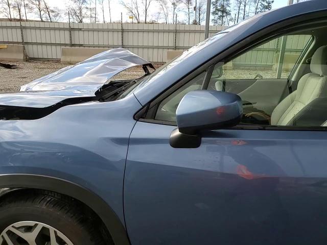 2024 Subaru Forester - Image 13