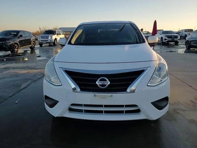 2017 Nissan Versa - Image 13