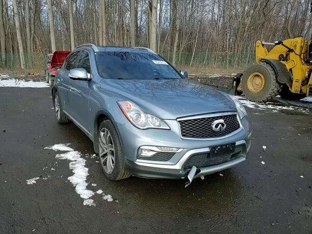 2017 Infiniti QX50 - Image 12