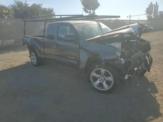 2012 Toyota Tacoma - Image 11