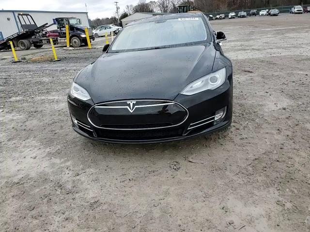 2013 Tesla Model S VIN: 5YJSA1AG7DFP09636 Lot: 85075244