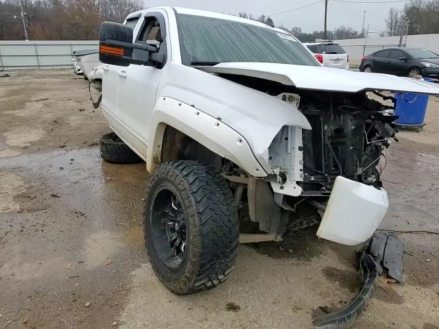 2016 Chevrolet Silverado - Image 10