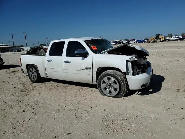 2011 Chevrolet Silverado - Image 11