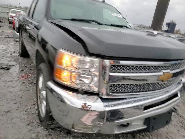2012 Chevrolet Silverado - Image 11