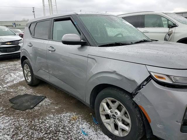 2022 Kia Soul - Image 14