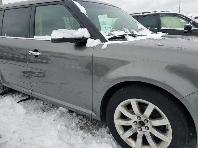 2009 Ford Flex - Image 12