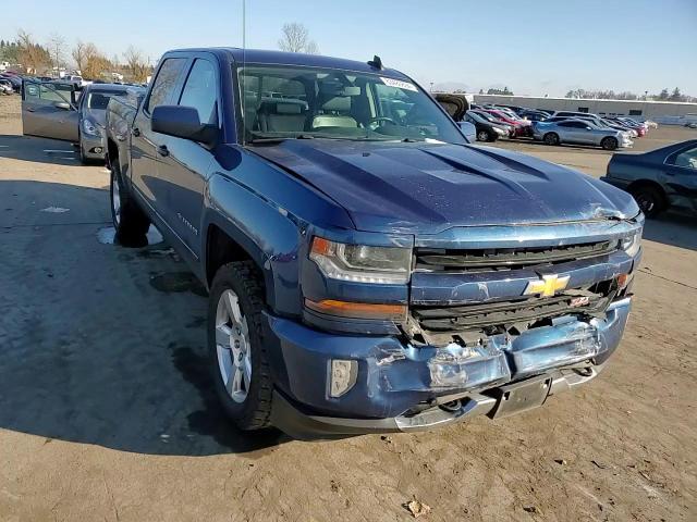2016 Chevrolet Silverado - Image 11