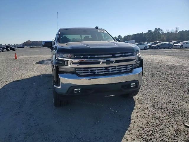 2020 Chevrolet Silverado - Image 11