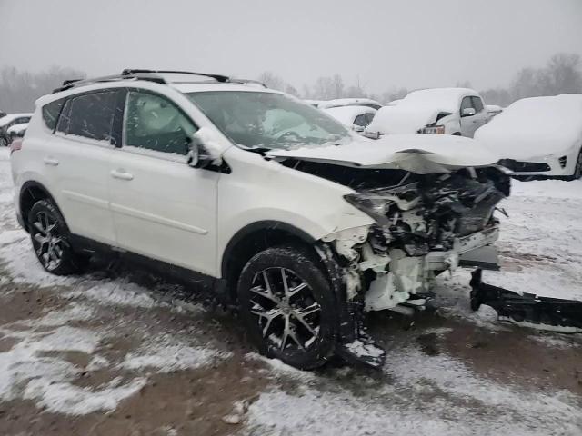 2017 Toyota RAV 4 - Image 12