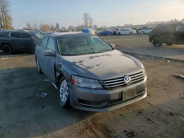 2015 Volkswagen Passat - Image 10