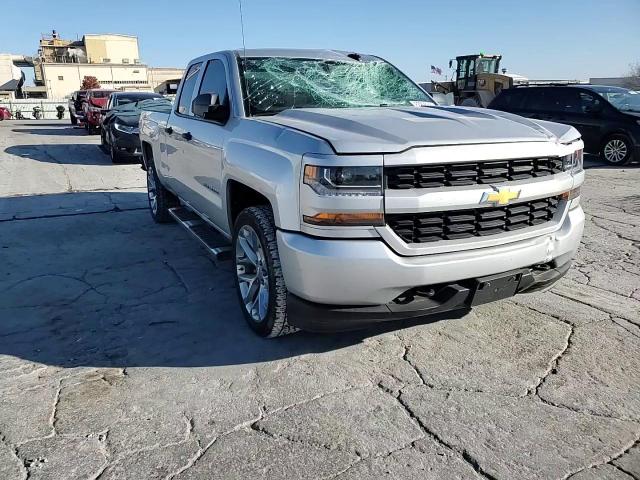 2018 Chevrolet Silverado K1500 Custom VIN: 1GCVKPEC8JZ327786 Lot: 82996814