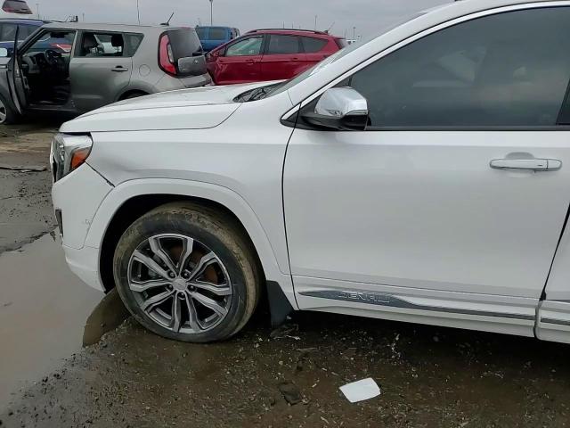 2019 GMC Terrain - Image 12