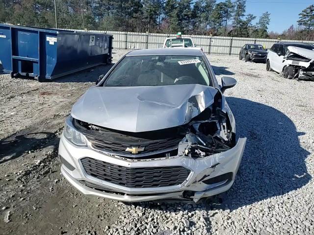 2018 Chevrolet Cruze - Image 13