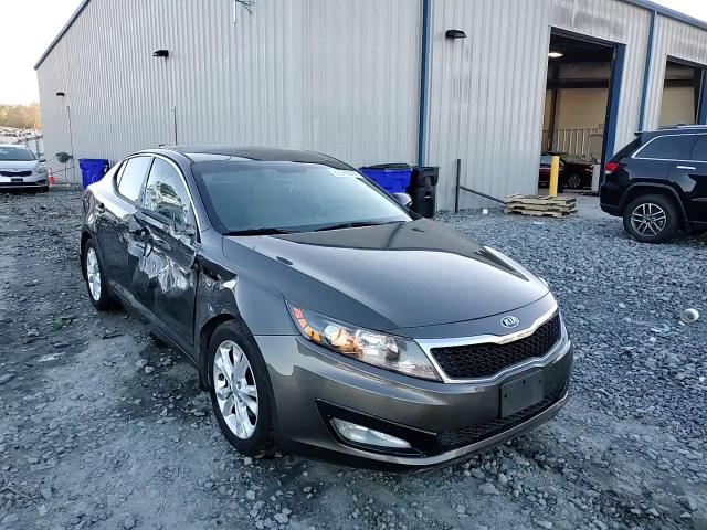 2013 Kia Optima - Image 13