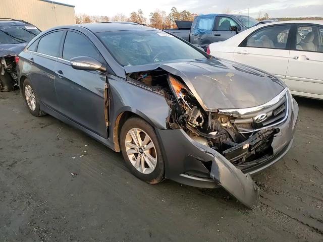 2014 Hyundai Sonata - Image 10