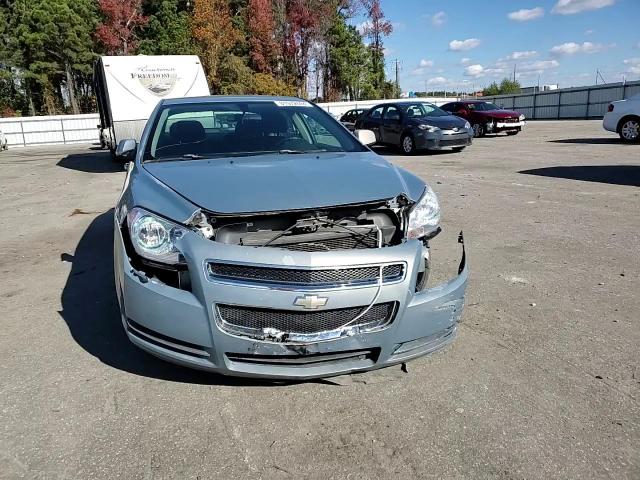 2009 Chevrolet Malibu - Image 11