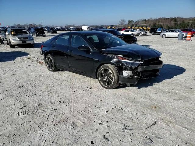 2023 Hyundai Elantra - Image 10