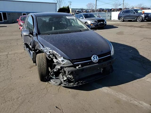 2015 Volkswagen Golf - Image 10