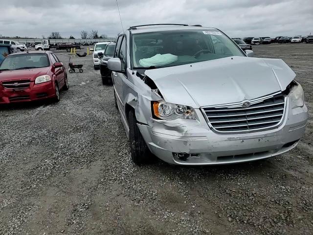 2009 Chrysler Town & Country Touring VIN: 2A8HR54119R673349 Lot: 86486444