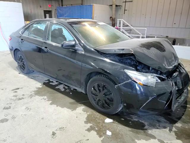 2015 Toyota Camry - Image 10